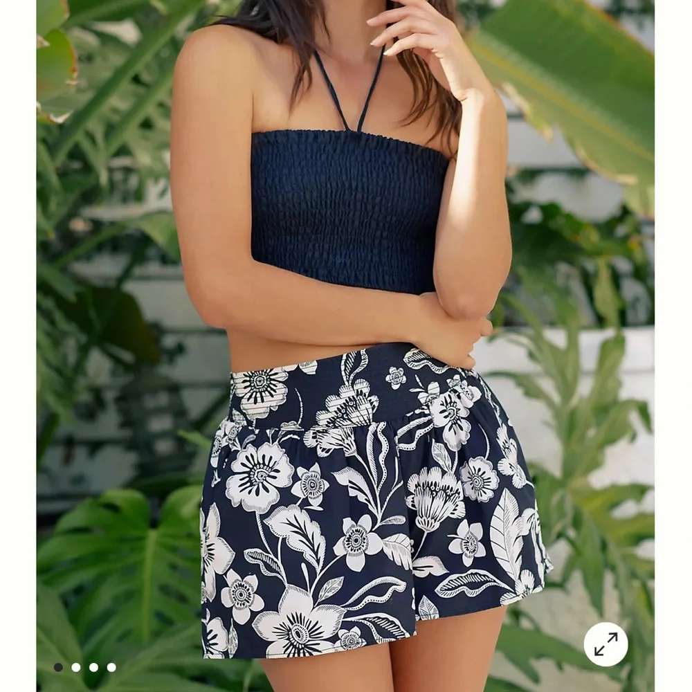 Maeve by Anthropologie Escape Floral Shorts‎ size 2 100% cotton